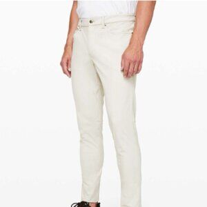 Lululemon ABC Pant *Warpstreme 32"x31.5" (Silverstone - Light Beige)